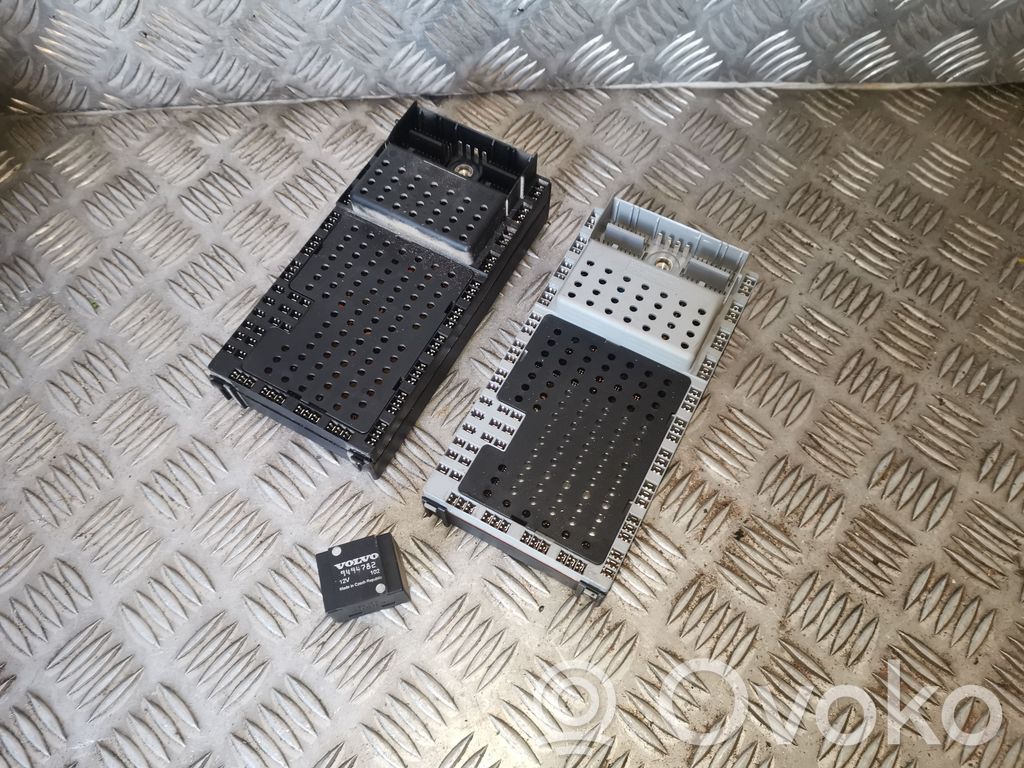 Módulo de fusible   8645716,8688562,8645729,02W151,8688153,9494782