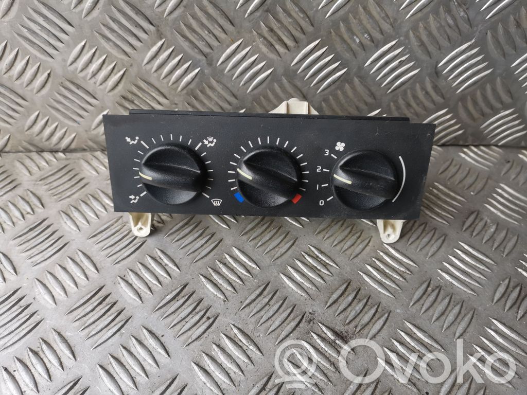 Climate control unit   133761F,101052