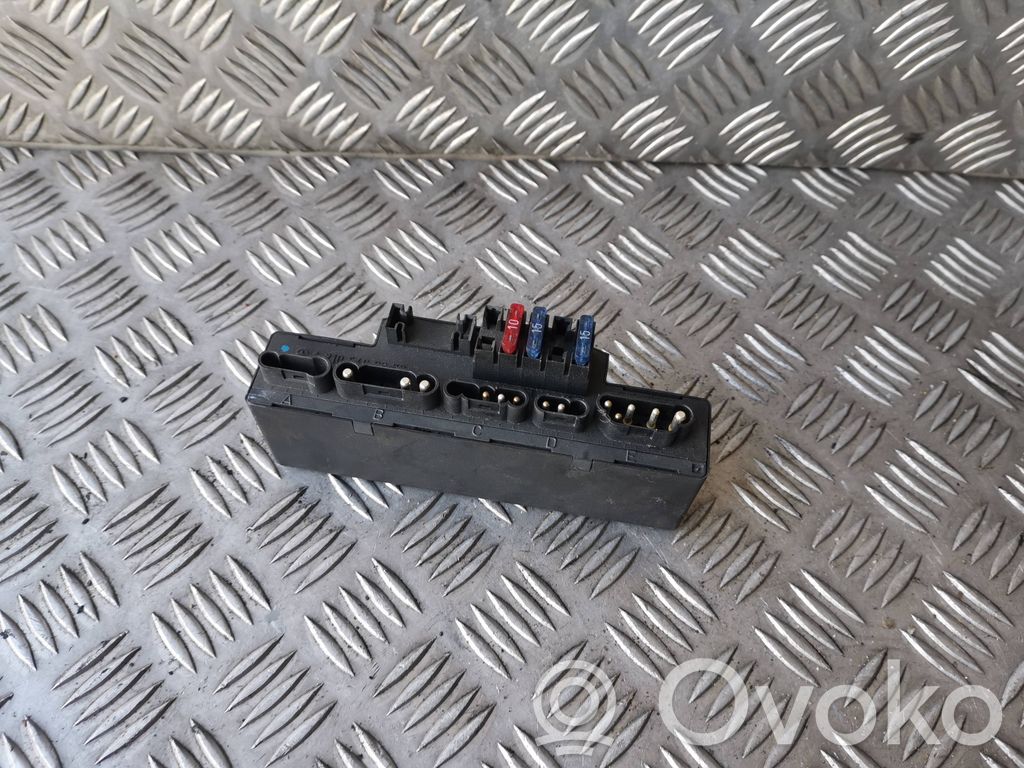 Mercedes-Benz E W210 Módulo de fusible 