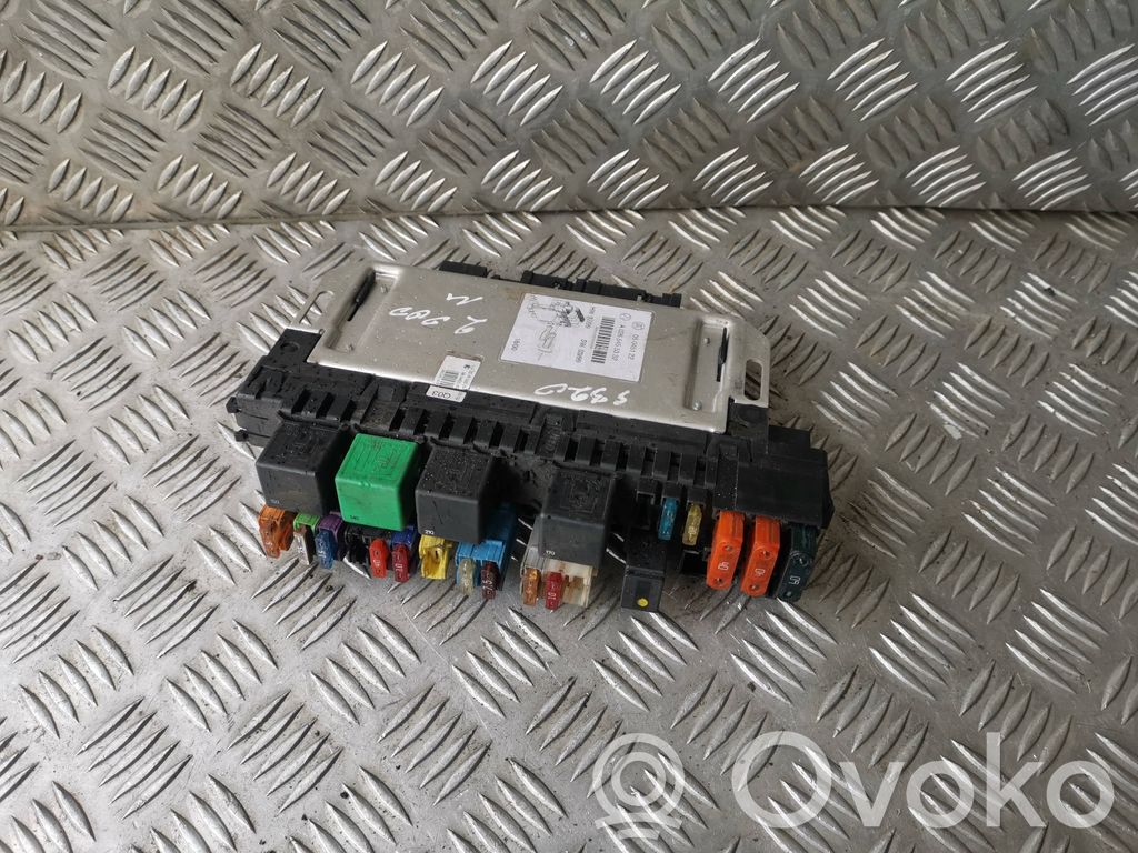 Mercedes-Benz S W220 Modul siguranțe 