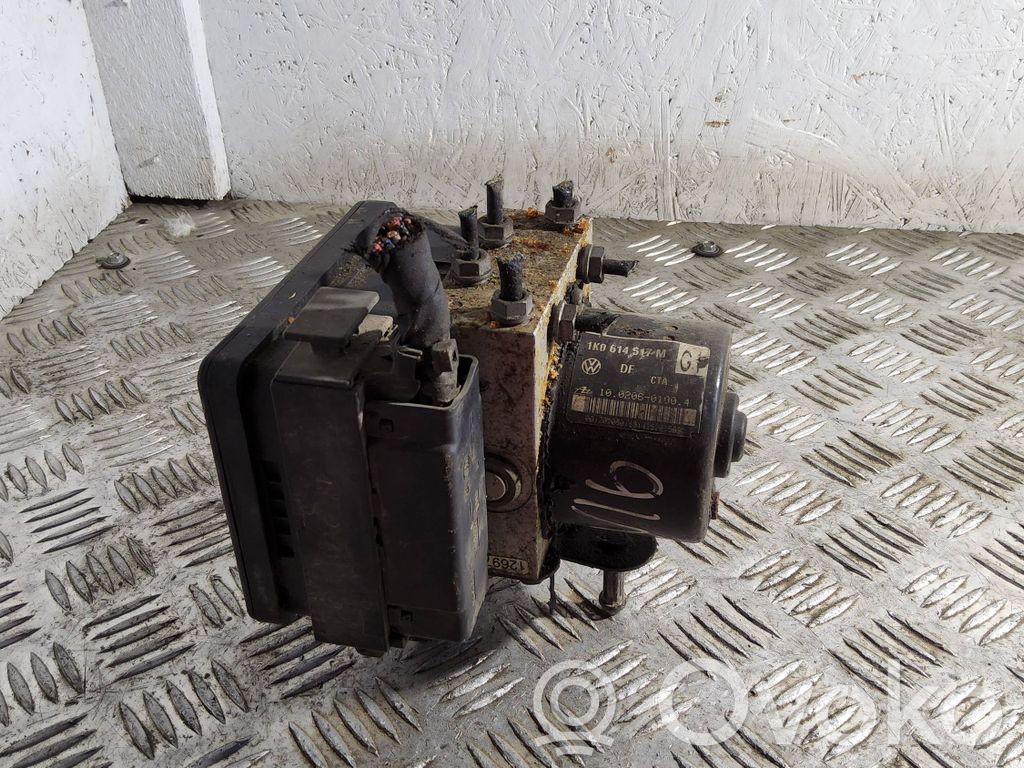 Volkswagen Golf V ABS Pump 