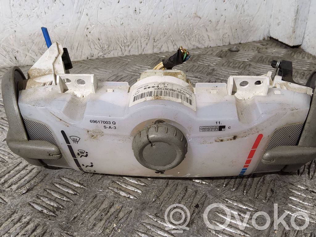Toyota Aygo AB10 Climate control unit 