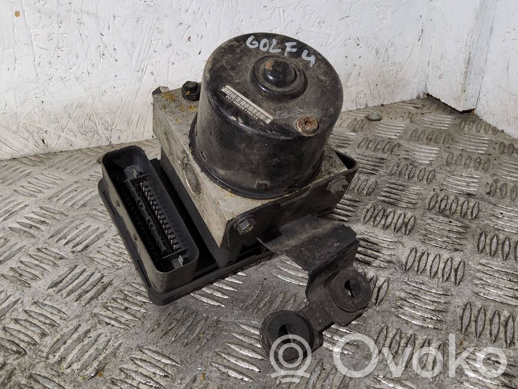 Volkswagen Golf IV ABS Pump 