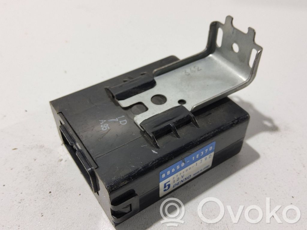 Toyota Yaris Citu veidu vadības bloki / moduļi 