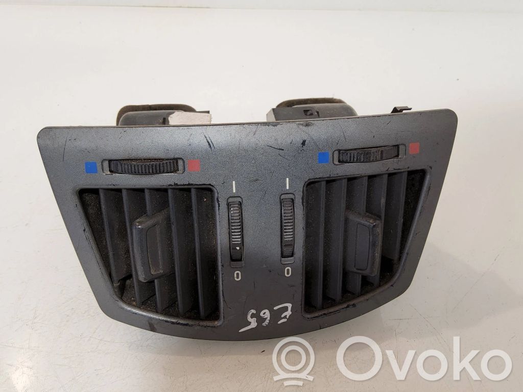 BMW 7 E65 E66 Centrinės oro grotelės 