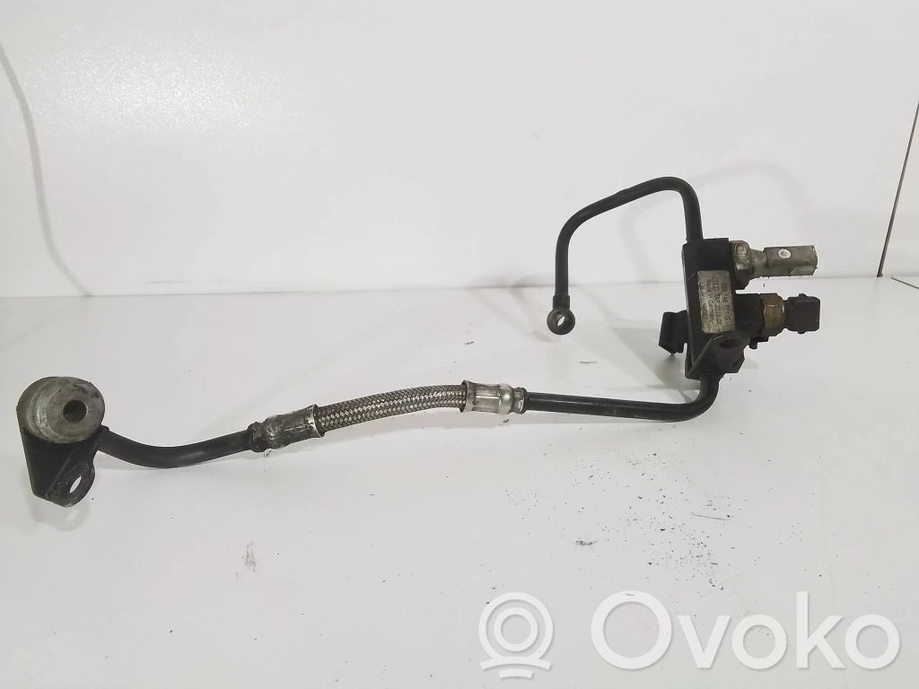 Audi A4 S4 B6 8E 8H Coolant temperature sensor 