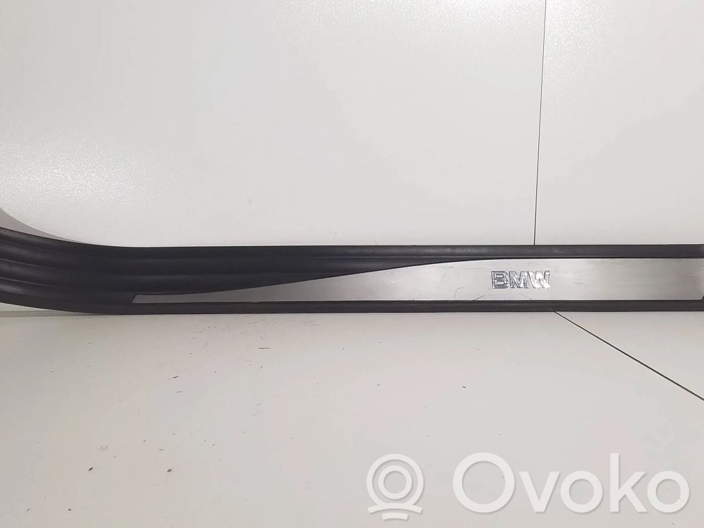 BMW 5 E60 E61 Listwa progowa przednia 