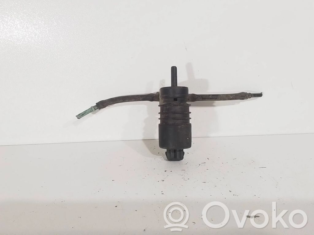Opel Astra H Windscreen/windshield washer pump 