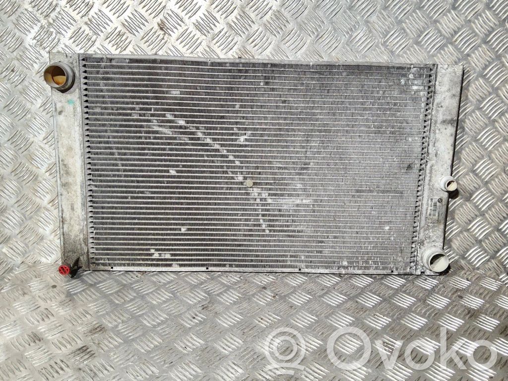 BMW 7 E65 E66 Aušinimo skysčio radiatorius 