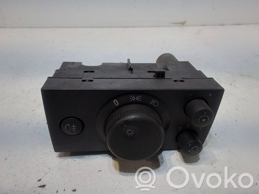 Opel Vectra C Light switch 