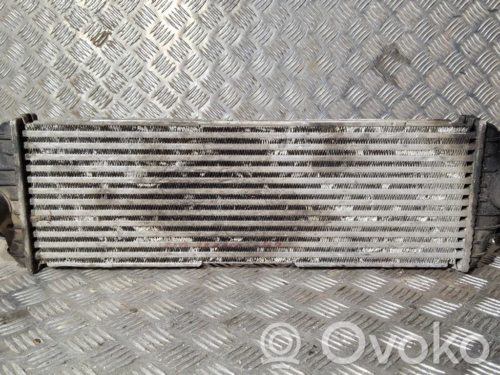 Opel Vivaro Interkūlerio radiatorius 