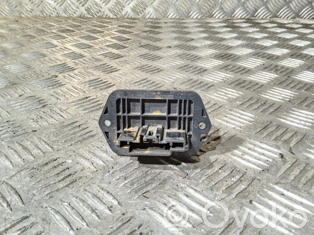 Mazda 2 Mazā radiatora ventilatora reostats 