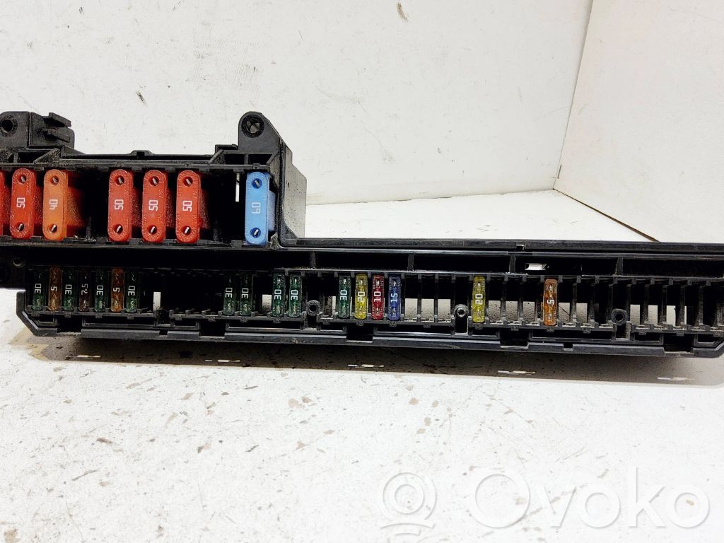 BMW 5 E60 E61 Fuse module 