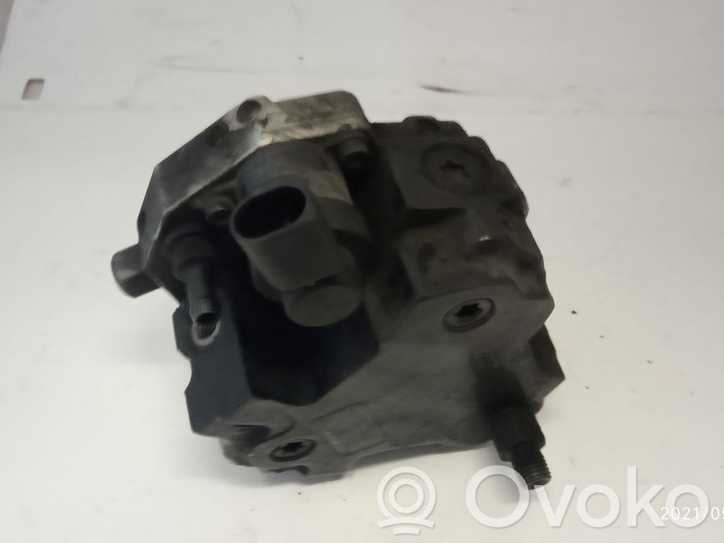 BMW 3 E46 Fuel injection high pressure pump 