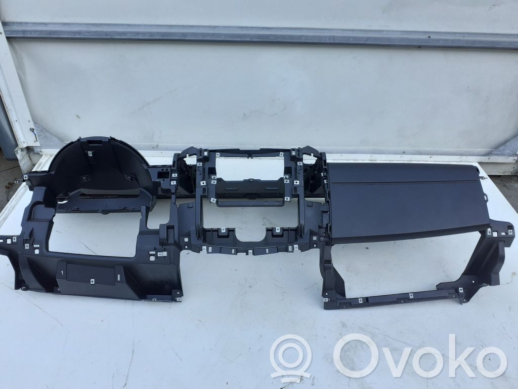 Mercedes-Benz Sprinter W906 Panel de instrumentos 