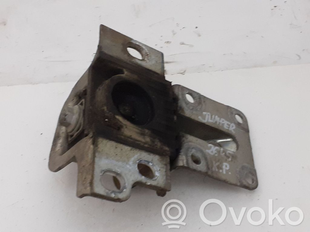 Engine mount bracket   1346984080