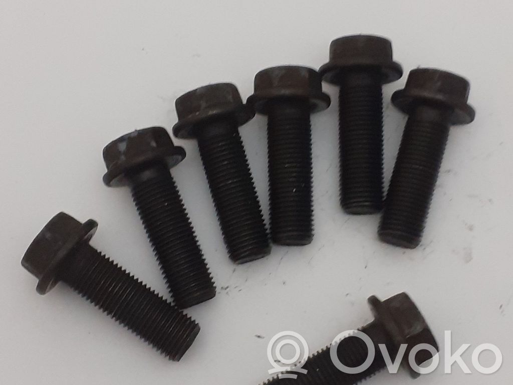 Nuts/bolts