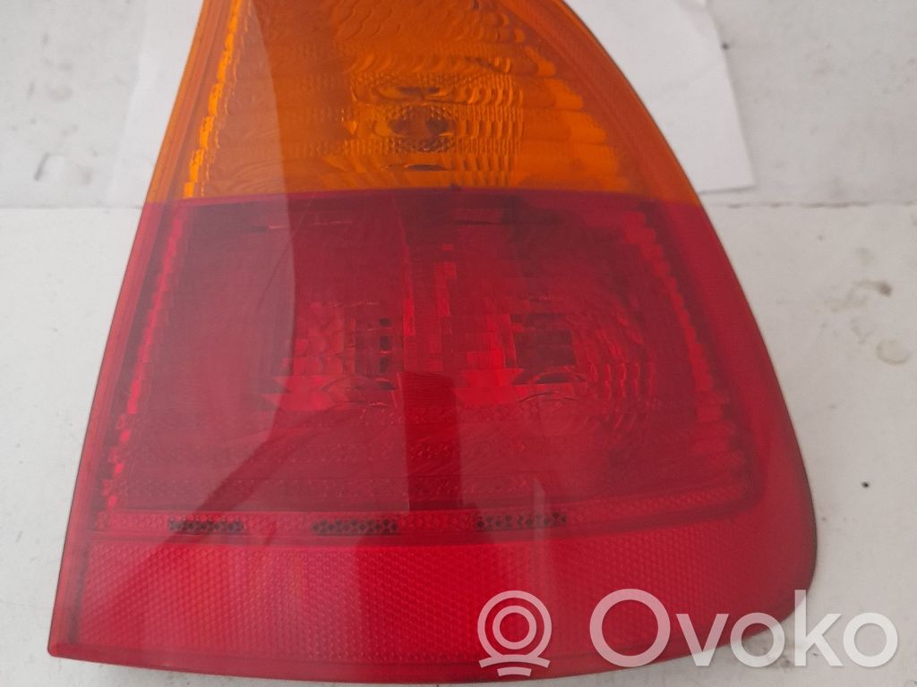 BMW 3 E46 Galinis žibintas kėbule 