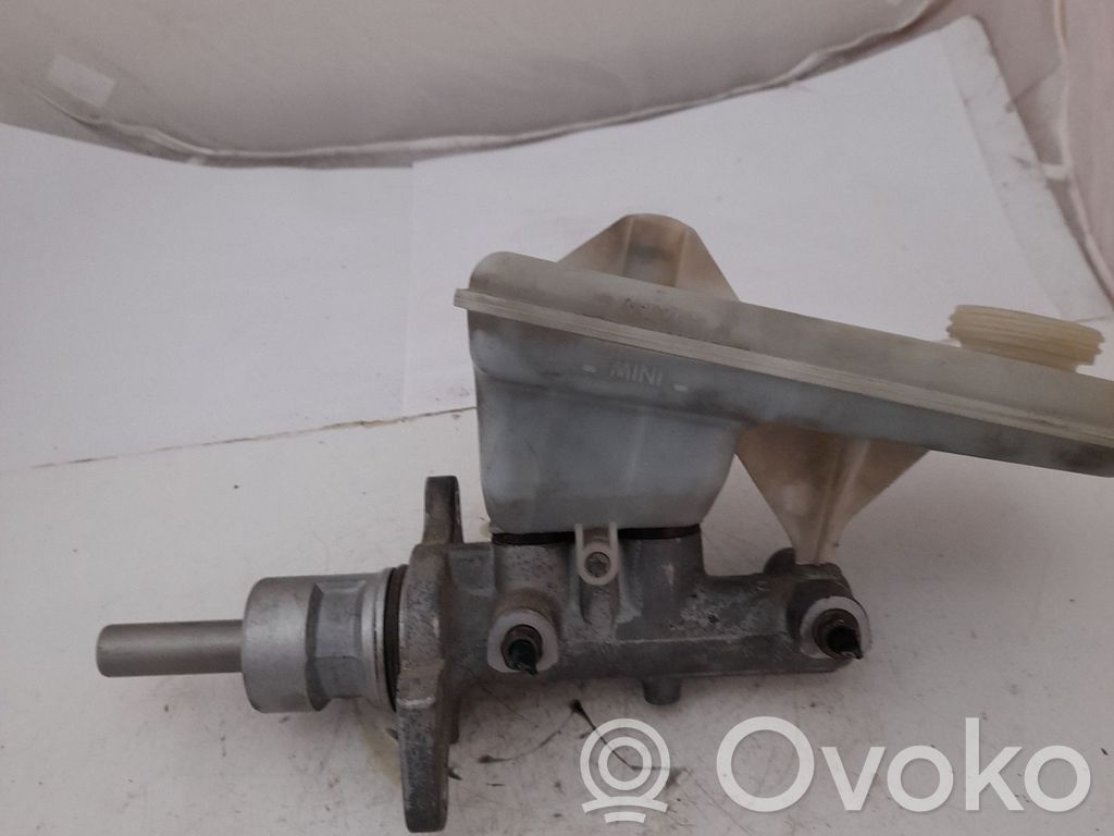 Opel Vivaro Cilindro del sistema frenante 