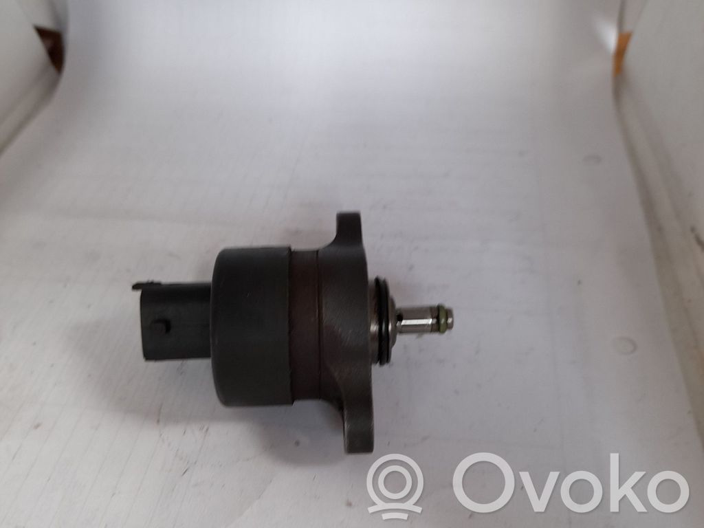 Iveco Daily 3rd gen Regulator ciśnienia paliwa 