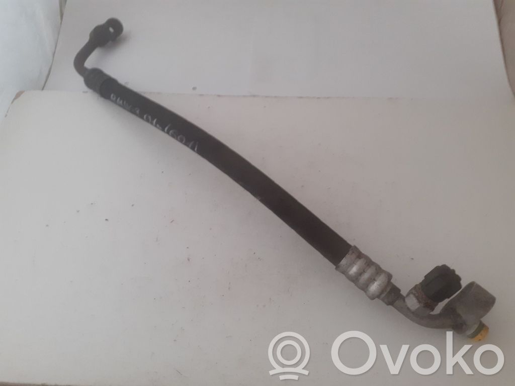 Ilmastointilaitteen putki (A/C)   8387405EE452M01,EE452M01,8387405