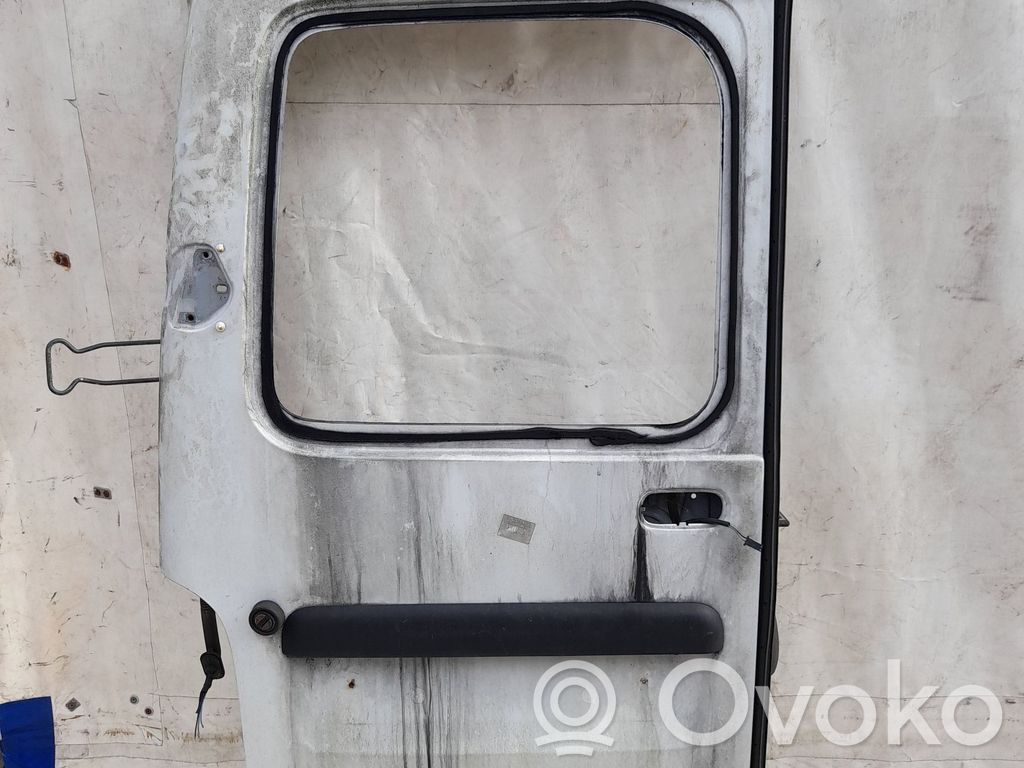 Renault Master II Задняя дверь 