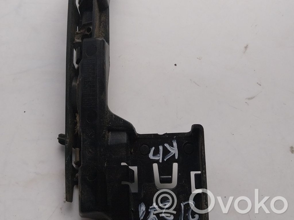 Front bumper mounting bracket   FRONTLEFT,5E3807183,031500100,3200201124