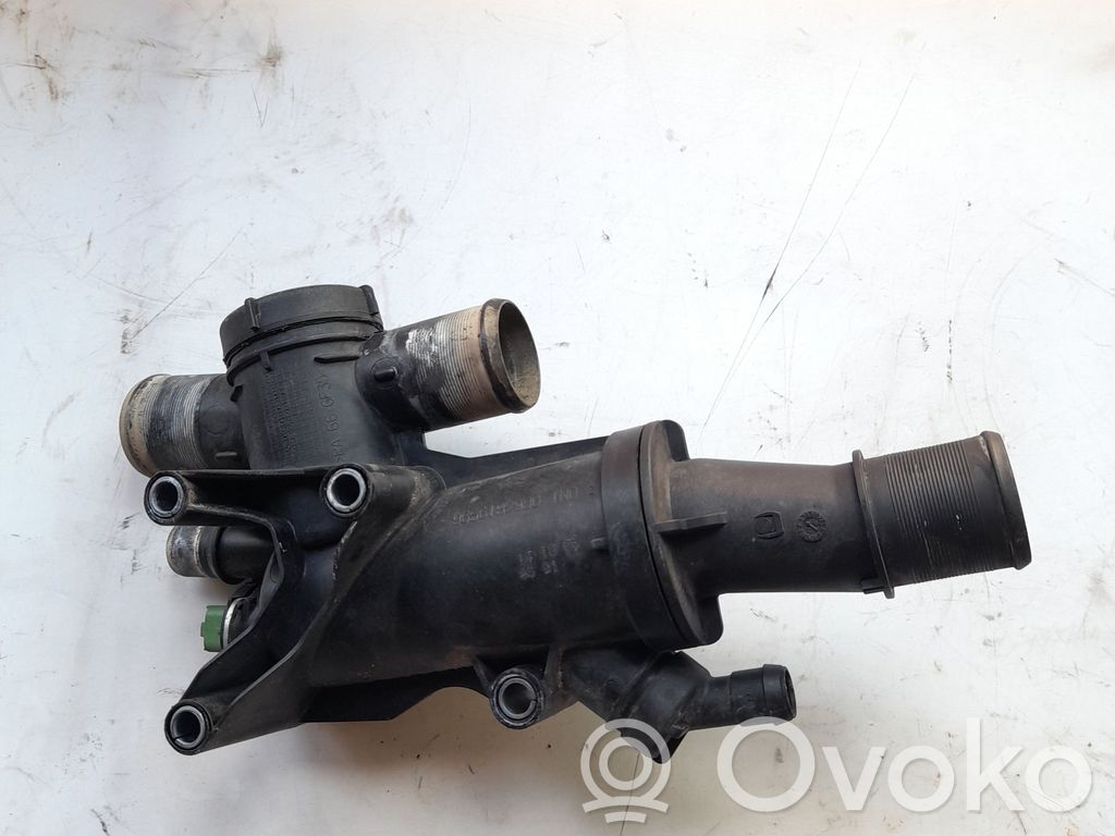 Ford Focus Termostaatin kotelo (käytetyt) 