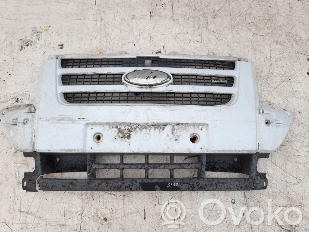 Ford Tourneo Priekšējais bamperis 