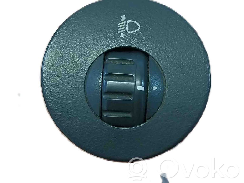 Przycisk / Pokrętło regulacji świateł   0307851