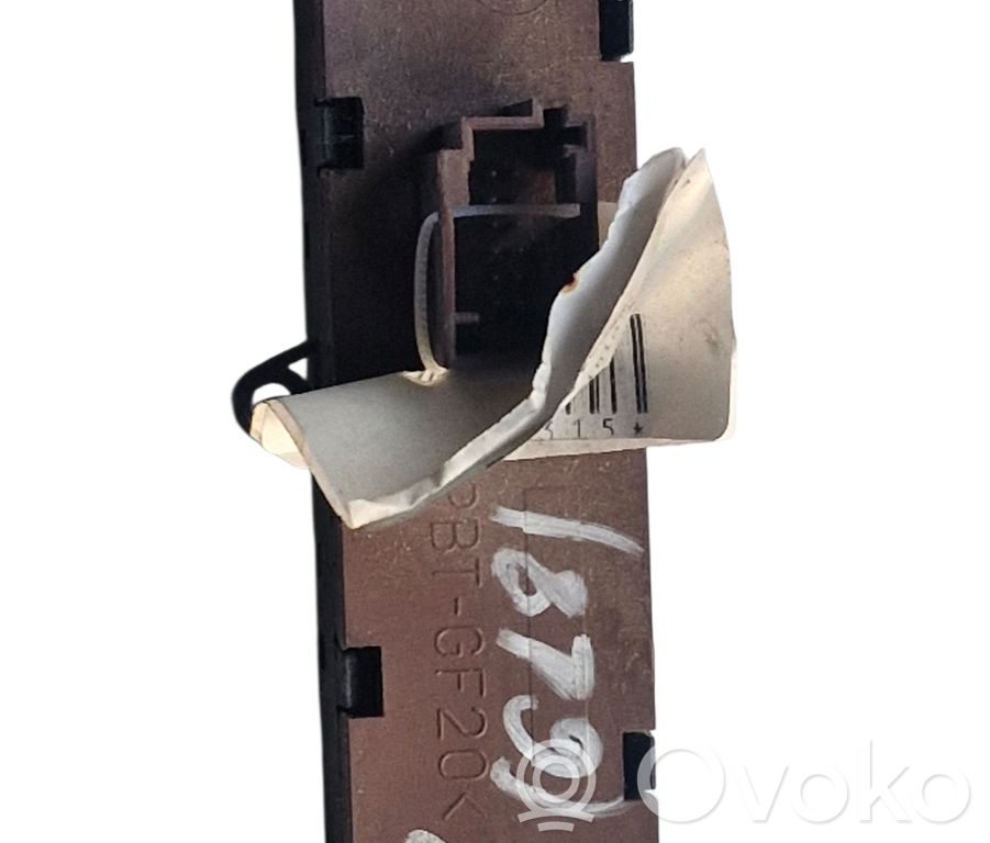 Peugeot Boxer Botón interruptor de luz de peligro 