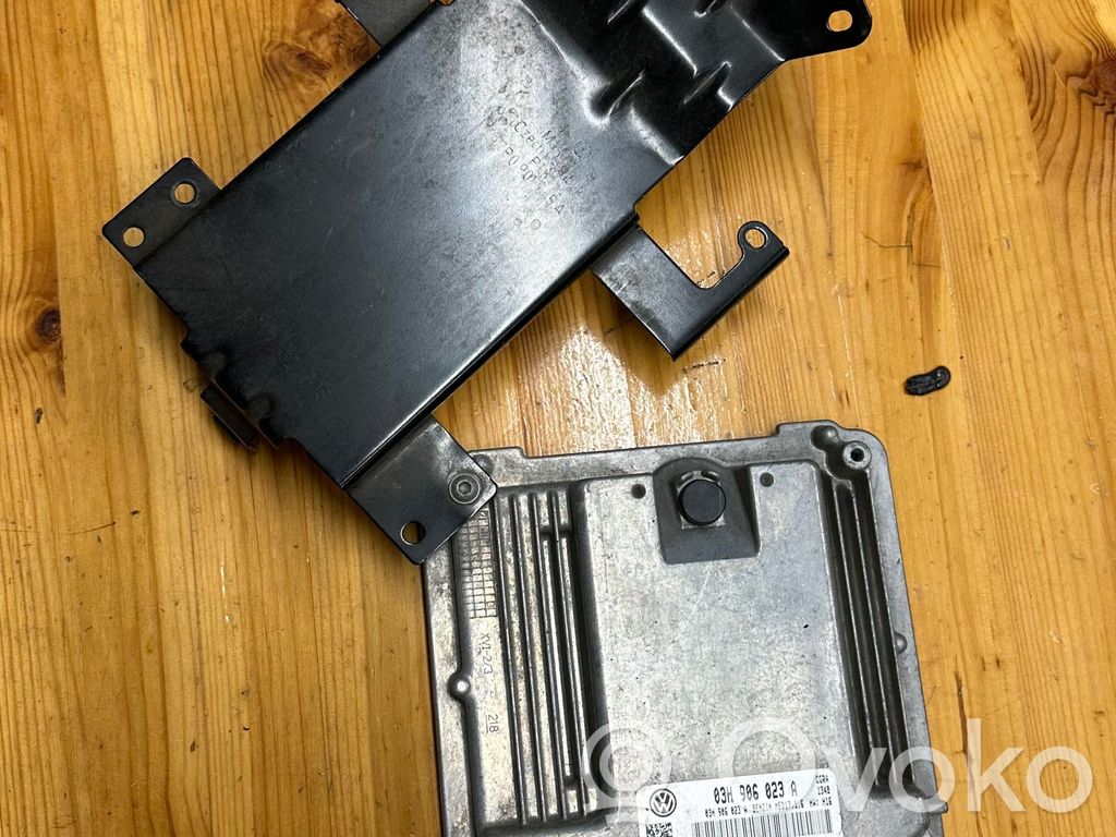 Porsche Cayenne (92A) Engine control unit/module 