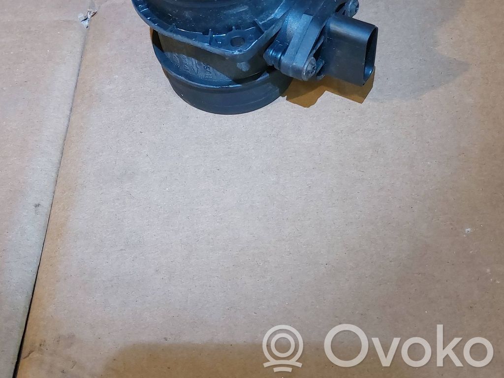 Volkswagen PASSAT B6 Przepływomierz masowy powietrza MAF 