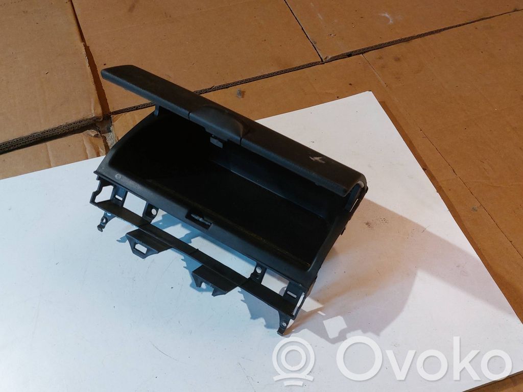 Handschuhfach   GJ6AG0245,23456709