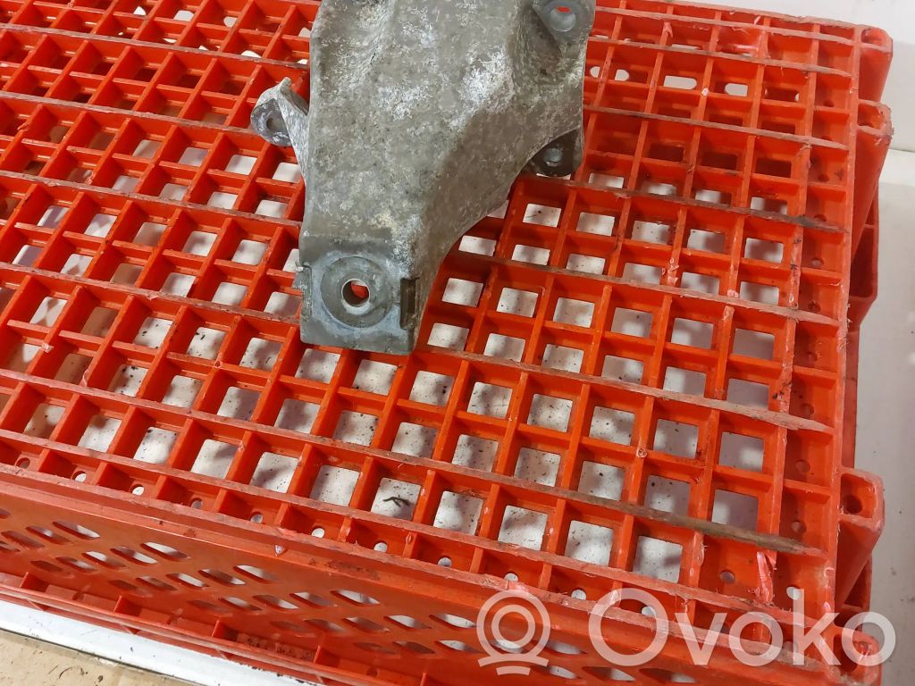 Audi A6 S6 C6 4F Engine mounting bracket 