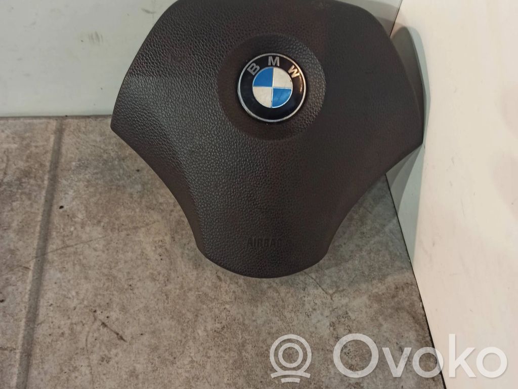 BMW 5 E60 E61 Vairo oro pagalvė 