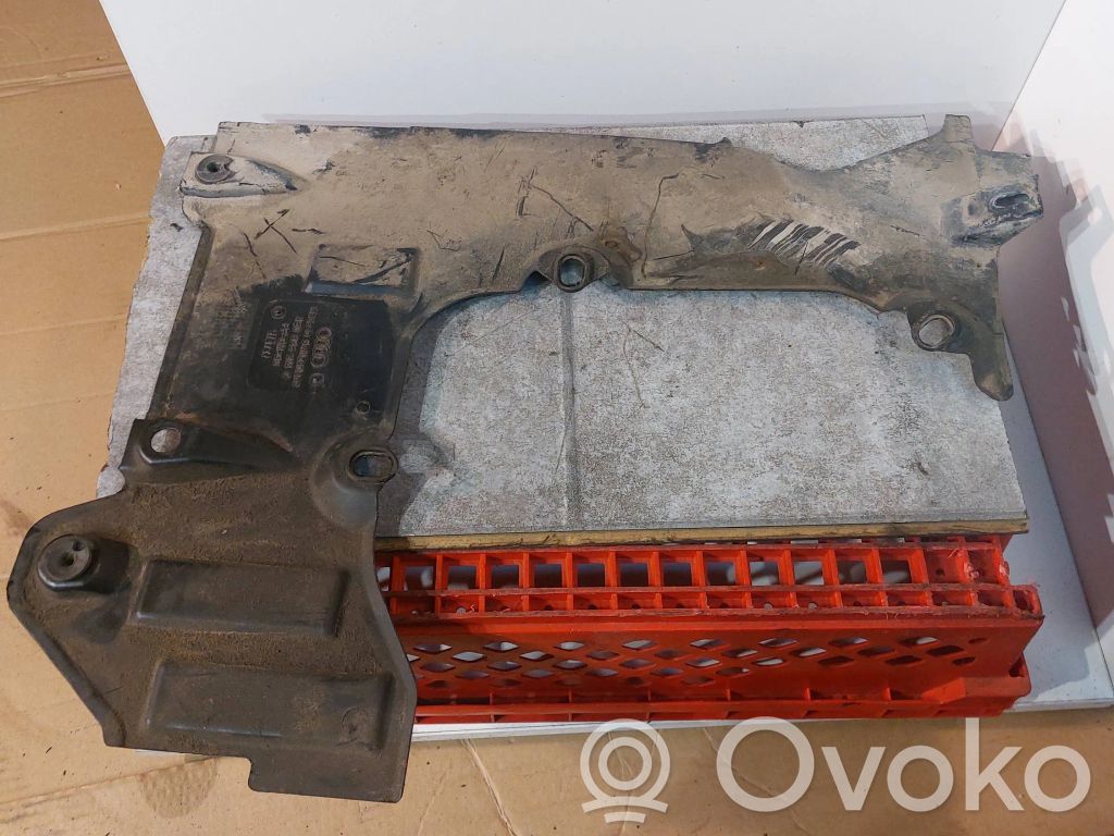 Audi A8 S8 D3 4E Protezione inferiore del serbatoio del carburante 