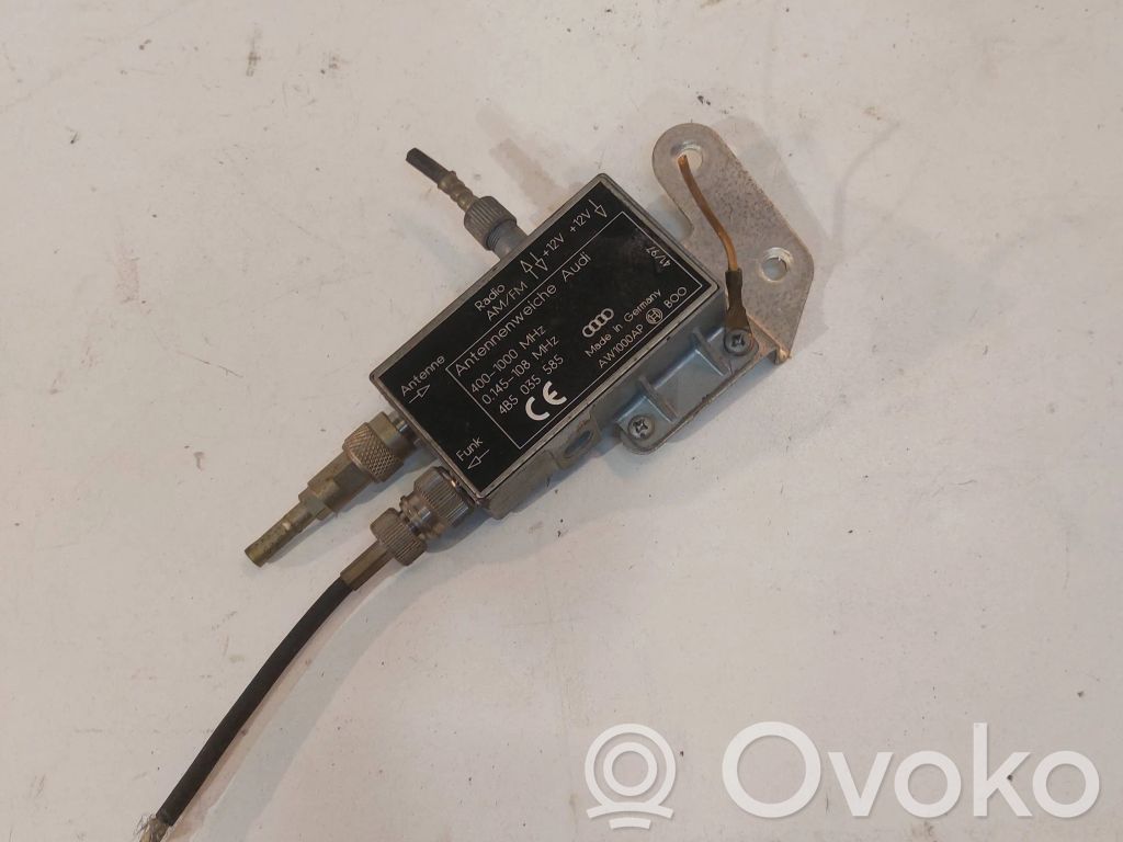 Audi A8 S8 D2 4D Aerial antenna amplifier 