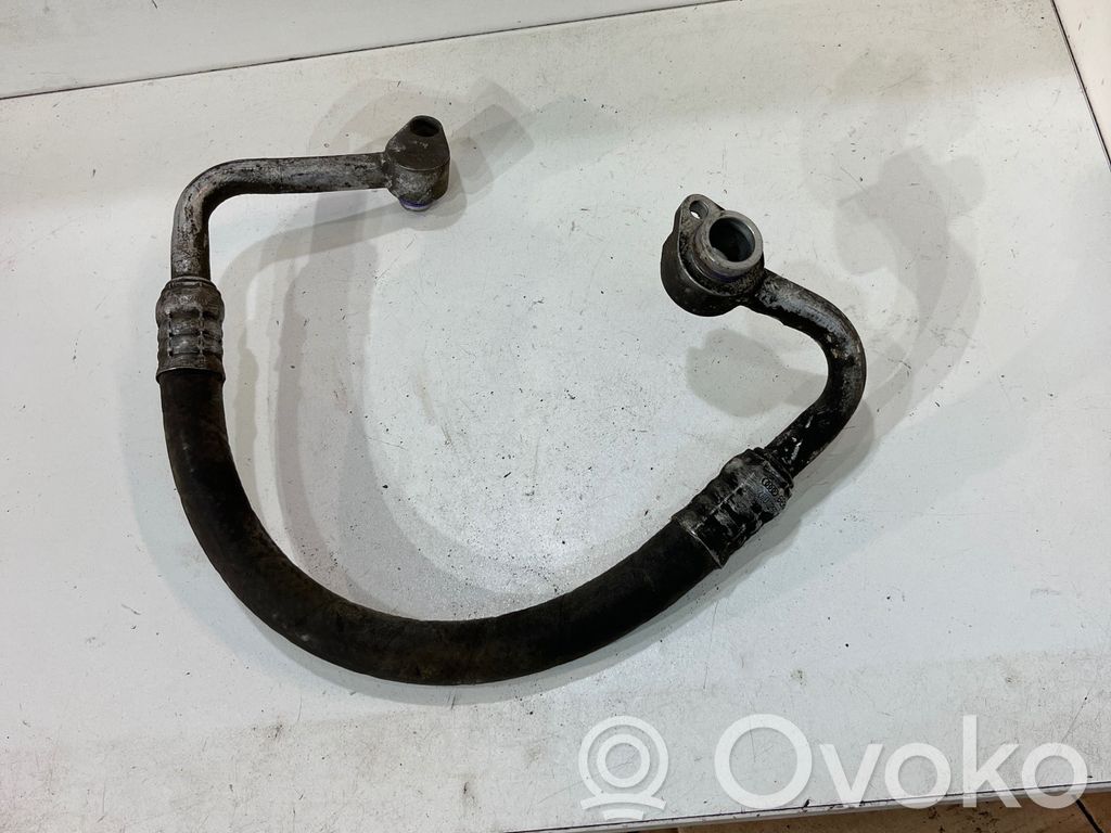 Audi A8 S8 D3 4E Ilmastointilaitteen putki (A/C) 
