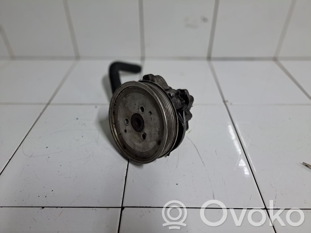 Ohjaustehostimen pumppu   4FO145155A,7692955186
