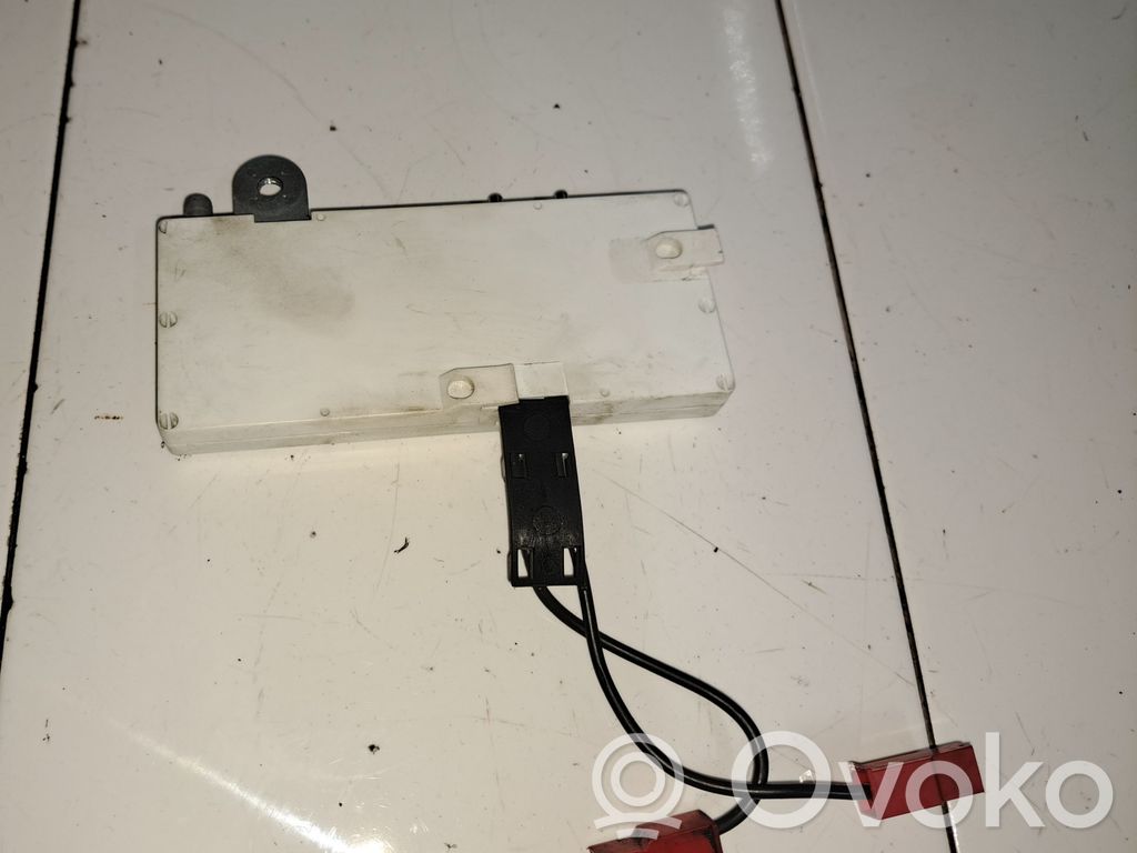 Volvo S80 Aerial antenna amplifier 