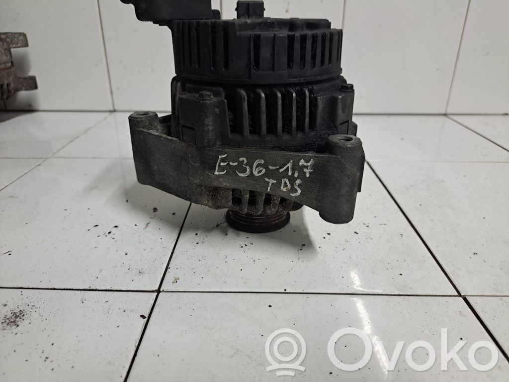 BMW 3 E36 Ģenerators 
