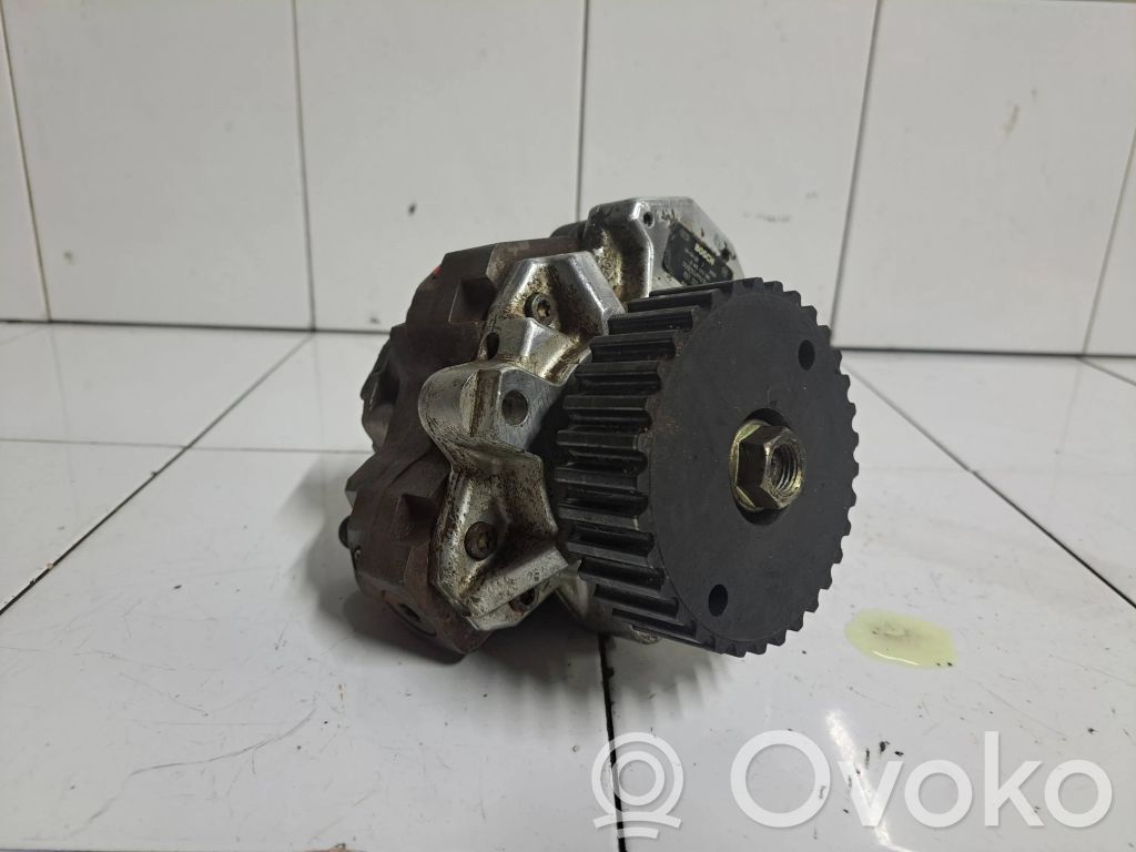 Opel Combo C Bomba de alta presión de inyección de combustible 