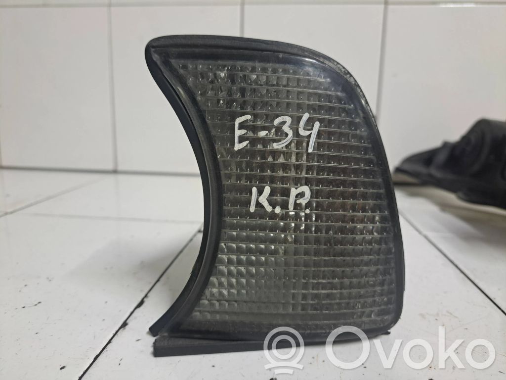 BMW 5 E34 Front indicator light 