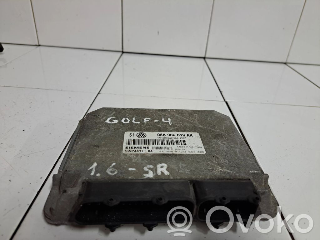Engine control unit/module   06A906019AK,5WP4417