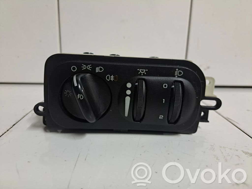 Chrysler 300M Light switch 