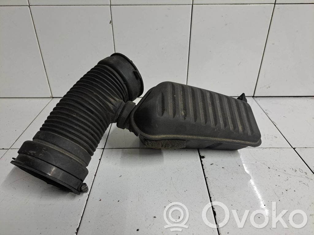 Intake resonator   4591128