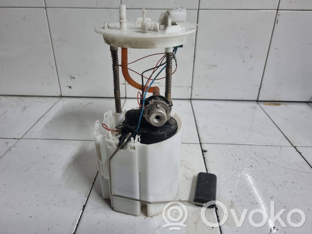 Opel Astra J Degalų siurblys (degalų bake) 