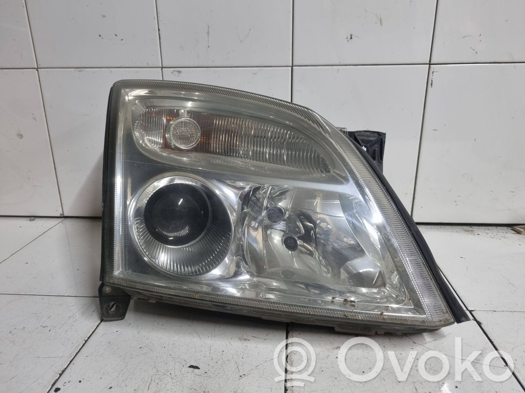 Scheinwerfer   15588800
