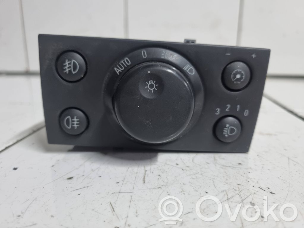 Light switch   13177072,LK04060055